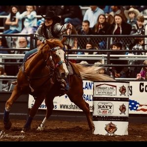 Meet your Posher, Erin